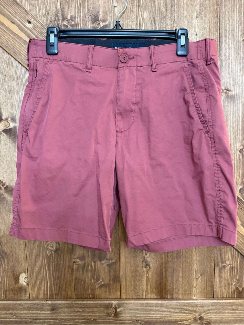Abercrombie & Fitch Men’s Small Red All Day Stretch Shorts 6.5” Inseam (9459)